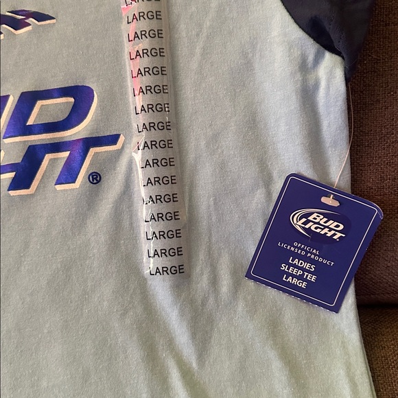 NWT Bud Light Women’s Tee - Picture 3 of 4